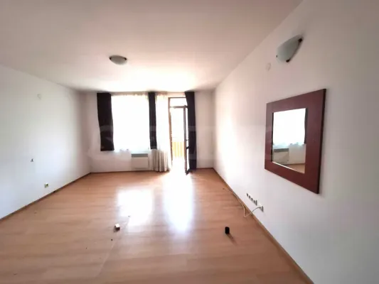Bansko Apartment: Cozy Retreat with Mountain Views - Image 4