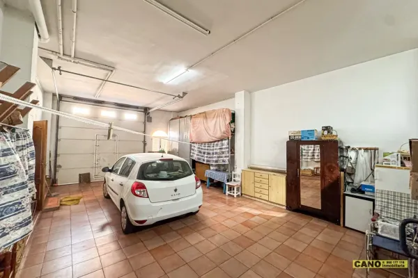 Spacious 3-Bedroom House with Elevator in Roquetas de Mar - Image 3