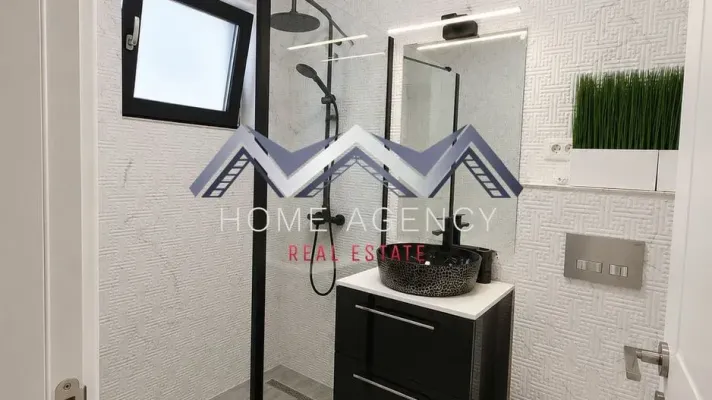 House for sale in Tunari - Image 4