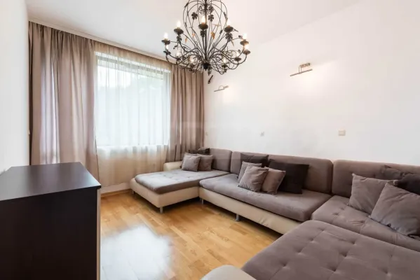 Spacious Apartment with Parking in Aspinovo, Varna. - Image 5