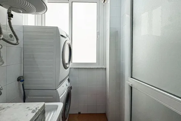 Spacious Refurbished Apartment in Vícar's Historic Center. - Image 1