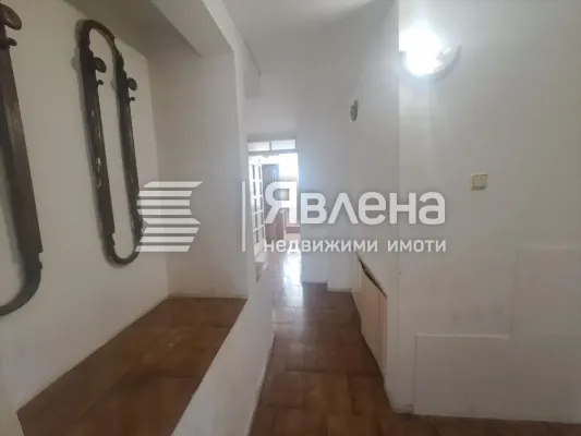 Bright Varna Apartment in Central Post District - Unfurnished - Image 3