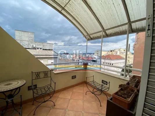 Luxury Two-Level Penthouse Apartment in Belgrade's Dorćol District - Image 4