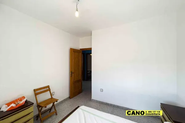 Apartment for sale in Roquetas de Mar - Image 3
