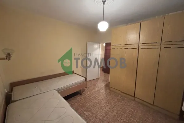 Spacious 2+1 Apartment in Stara Zagora – Great Location - Image 4