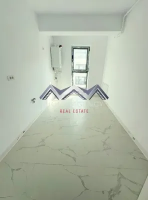 Spacious 3-Bedroom Apartment in Central Otopeni for Sale - Image 1