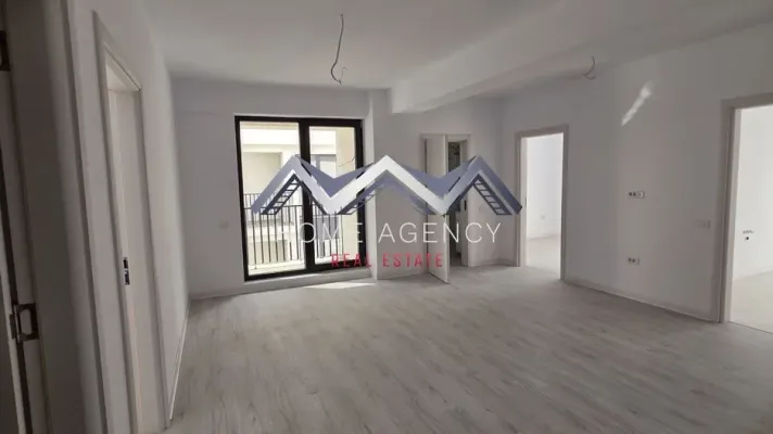 Spacious 3-Bedroom Apartment in Central Otopeni for Sale - Image 4