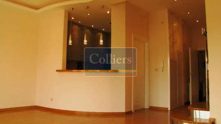 Luxurious 7-Bedroom House with Garden Near White Court, Belgrade - Image 1