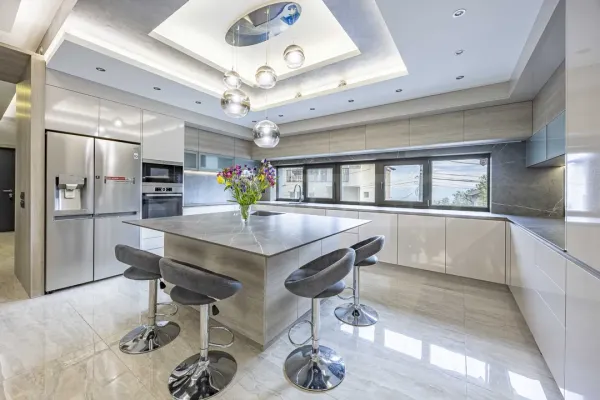 Luxury home with panoramic Vitosha &amp; Sofia views - Image 1