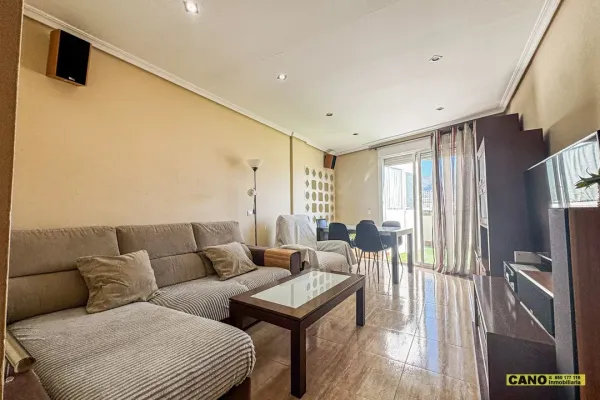 Spacious 3-Bedroom Sea View Apartment with Private Terrace - Image 5