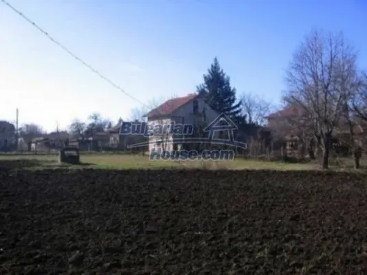 Sunny Bulgarian House with Garden Near Montana - 160m2 - Image 1