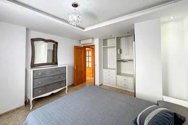 Spacious Refurbished Apartment in Vícar's Historic Center. - Image 4