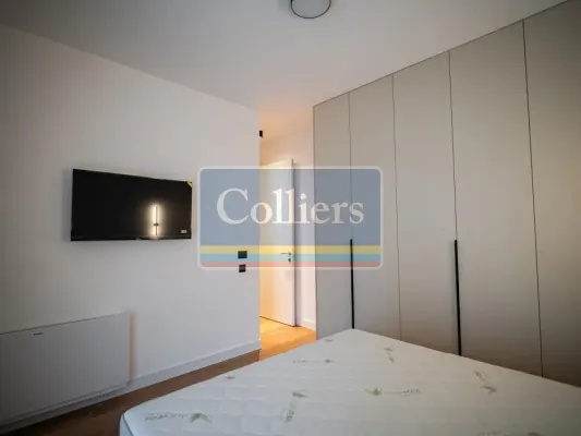 Spacious 3-Bedroom Apartment in Central Plaza Belgrade - Image 1