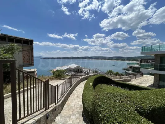 Sozopol Seafront Apartment: Fully Furnished &amp; Stunning Views - Image 5