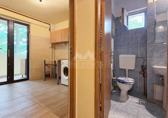 Spacious 2-Bedroom Apartment Near Obor Metro Station, Bucharest. - Image 2