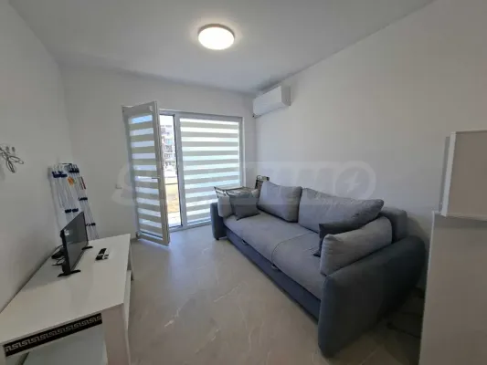 Beachfront Sozopol Apartment with Stunning Sea Views - Image 5