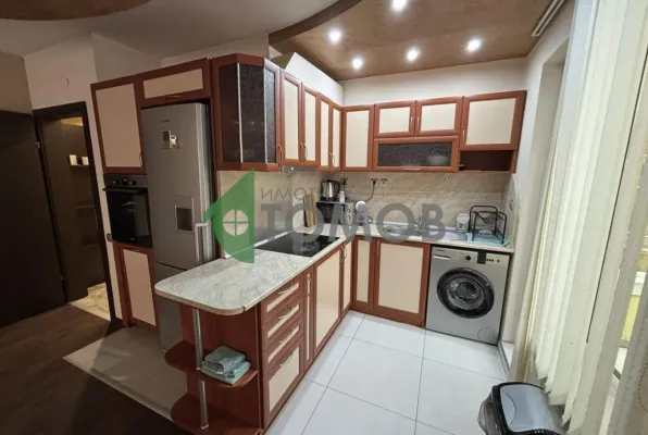 Spacious Fully Furnished Three-Bedroom Apartment in Stara Zagora - Image 2