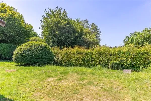 Uccle Villa: Fields View - Tranquil Family Home! - Image 2