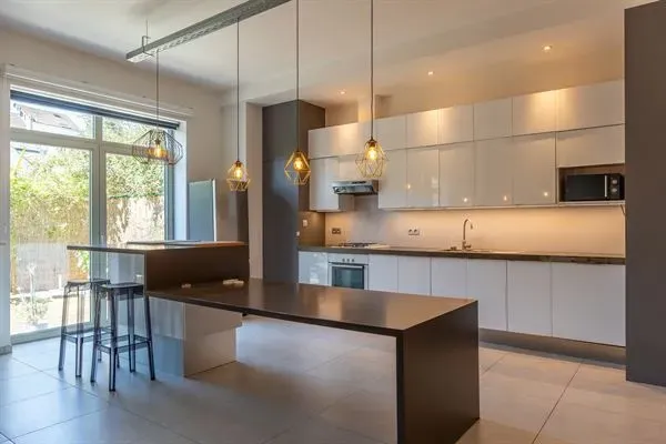 Bright Anderlecht Loft with Terrace – 100m2, South-West Facing - Image 4