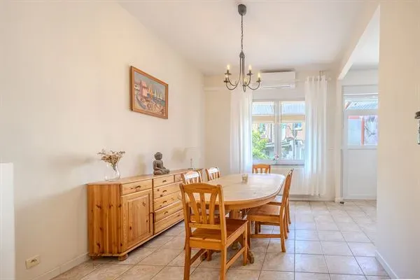 Spacious 3-Bed Anderlecht House with Terrace and Courtyard - €385,000 - Image 4