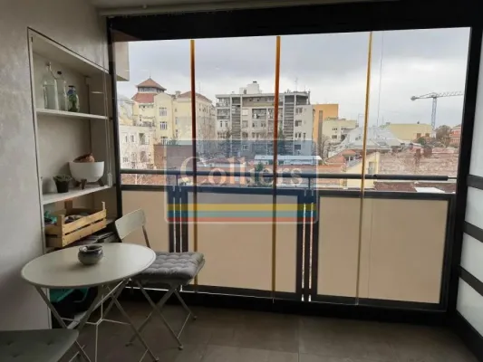 Luxurious Penthouse Apartment with Stunning Views in Belgrade's Vračar - Image 1