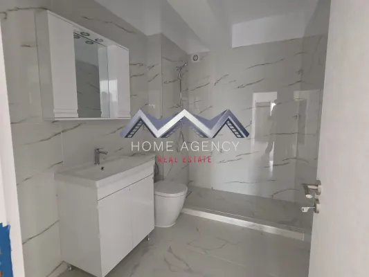 Spacious 3-Bedroom Apartment in Central Otopeni for Sale - Image 2