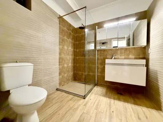 Apartment for sale in Bucharest - Image 5