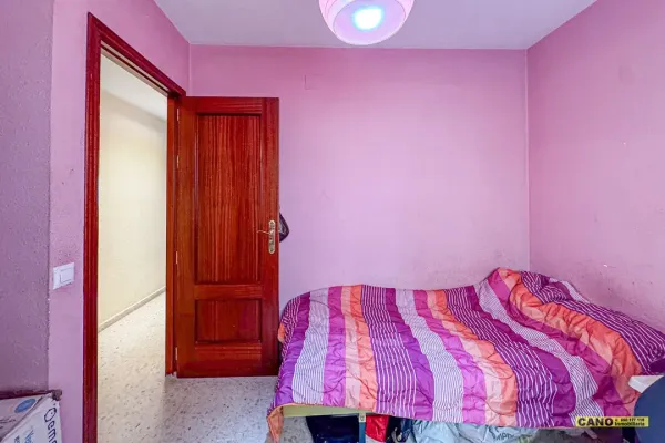 Almería Apartment: 3 Bed, 2 Bath, 84m² - Image 5