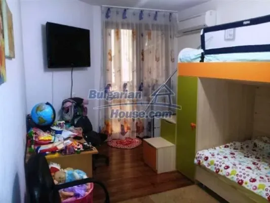 Luxurious Fully Furnished 2-Bedroom Apartment in Burgas City Center - Image 4