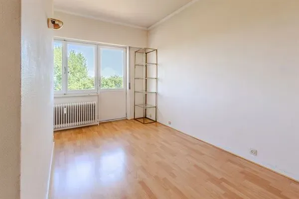 Apartment for sale in Ukkel - Image 3