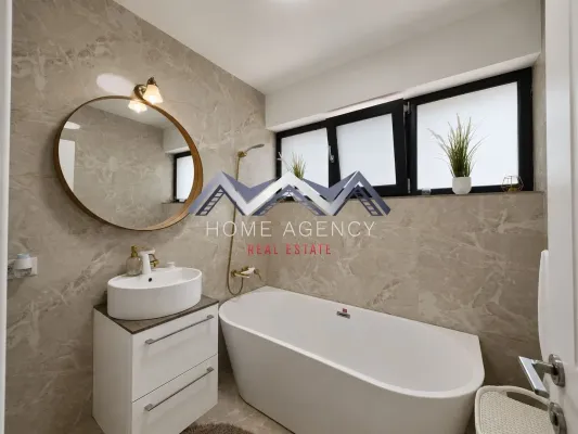 House for sale in Tunari - Image 1