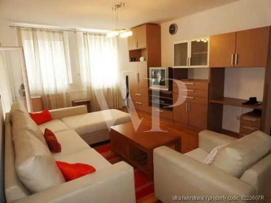 Spacious 2-Bedroom Apartment with Garage Near Arena in Belgrade - Image 3