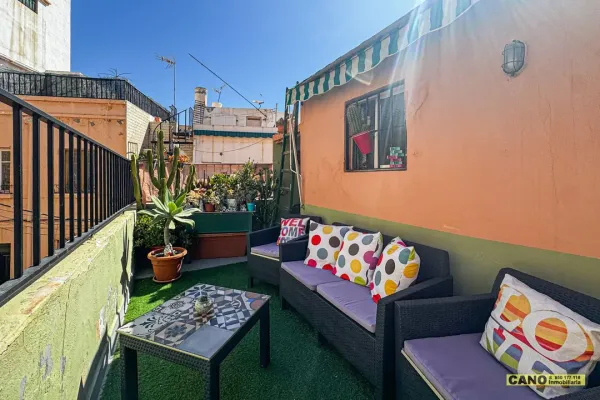Spacious 5-Bedroom House in Almería with Stunning Terrace &amp; Dual Access - Image 4