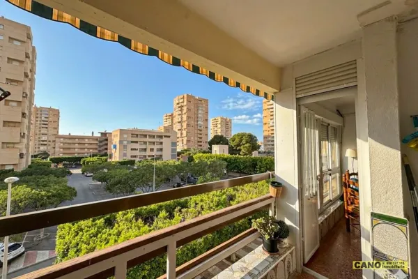 Spacious 2-Bedroom Apartment with Terrace in Aguadulce, Spain - Image 4