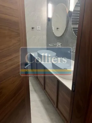 Spacious 4-Bedroom Apartment with Garage in Belgrade's Prime Location - Image 2