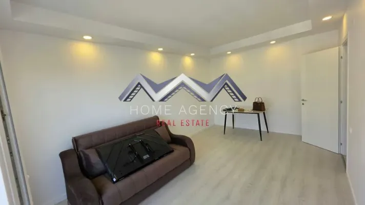 Stylish Two-Bedroom Apartment in Cosmopolis Residence For Sale - Image 1