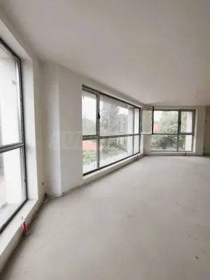 Spacious apartment in Sofia's new complex - Image 4