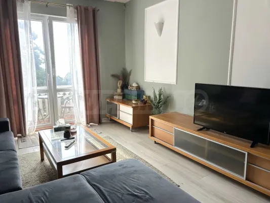 Bright Sea View Apartment in Varna City Center - Image 1