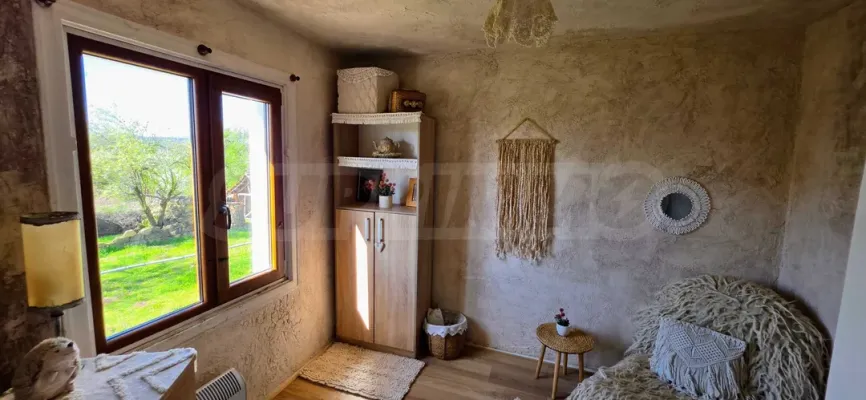 Panoramic Balkan Views: Charming House Near Sevlievo - Image 4