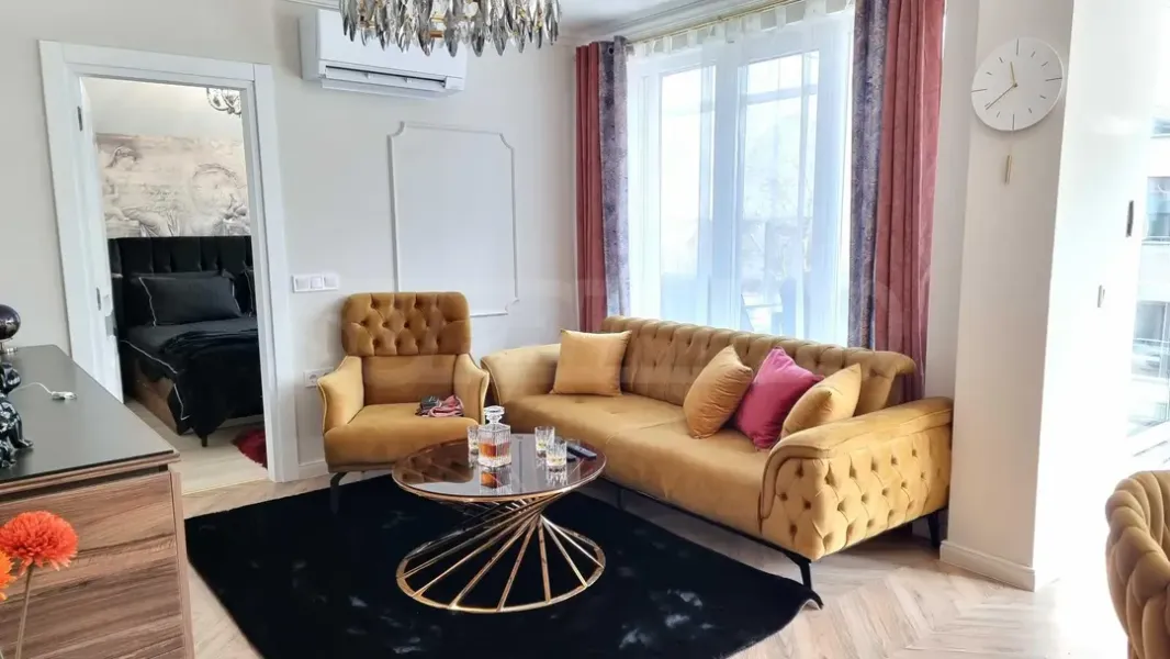 Stylish Two-Bedroom Apartment in Plovdiv's Heart - Fully Furnished - Image 1