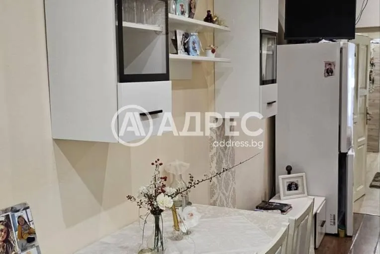 Apartment for sale in Burgas - Image 1