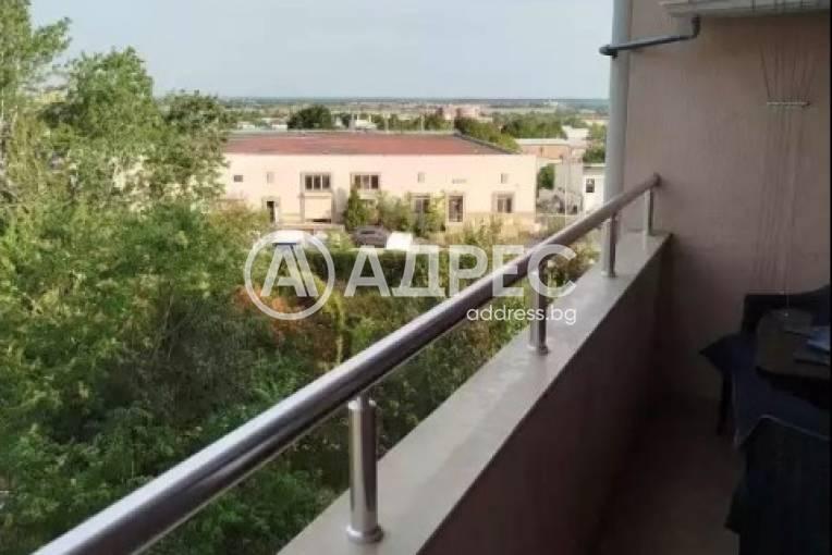 Spacious Fully Furnished 3-Bedroom Apartment in Stara Zagora, Bulgaria - Image 1