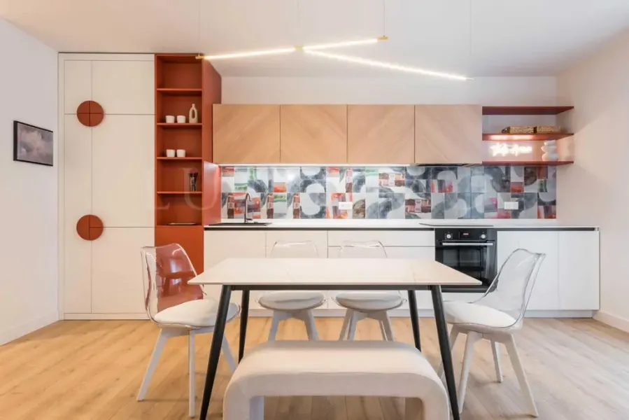 Spacious, Fully Furnished Apartment in "Chaika" District, Varna - Image 1