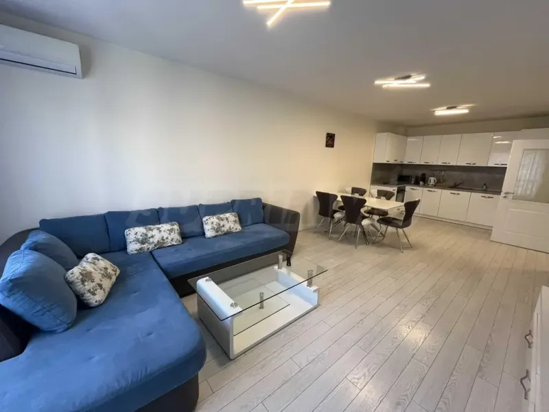 Spacious, Fully Furnished Apartment with Parking in Varna Center - Image 1