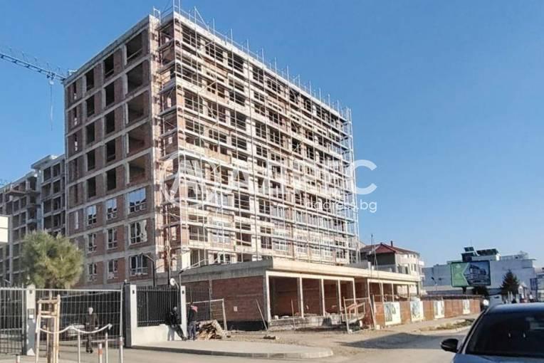 Spacious 1-Bedroom Apartment for Sale in Burgas, Bulgaria - Horizon Area - Image 1