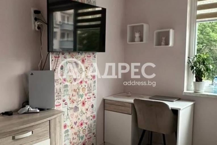 Spacious Fully Furnished Apartment Near Azimovo Park, Stara Zagora - Image 1