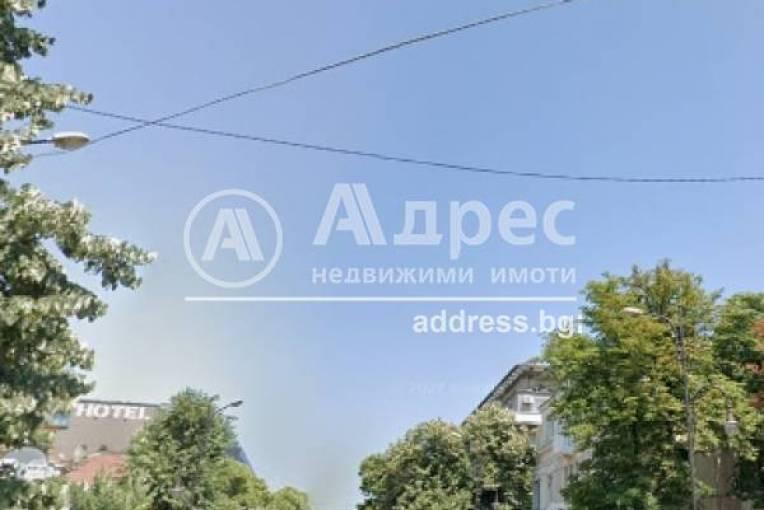 Luxury Varna Apartment - Modern Design Near "Graffiti" Gallery - Image 1