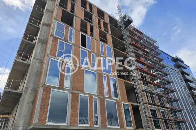 Spacious 2-Bedroom Apartment in Sofia's Yastrakovata - Image 1