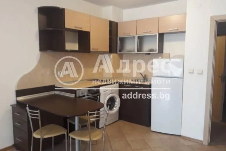 Fully Furnished Burgas Apartment in the 'Vazrjadane' District - Image 1