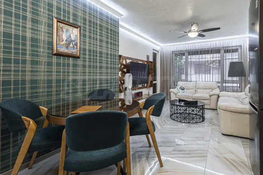 Luxurious Fully Furnished 3-Bedroom Apartment in Sofia’s Prime “Oborishte” District. - Image 1